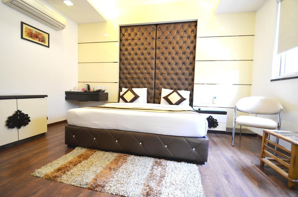 Hotel Metro View Delhi  Eksteriør billede