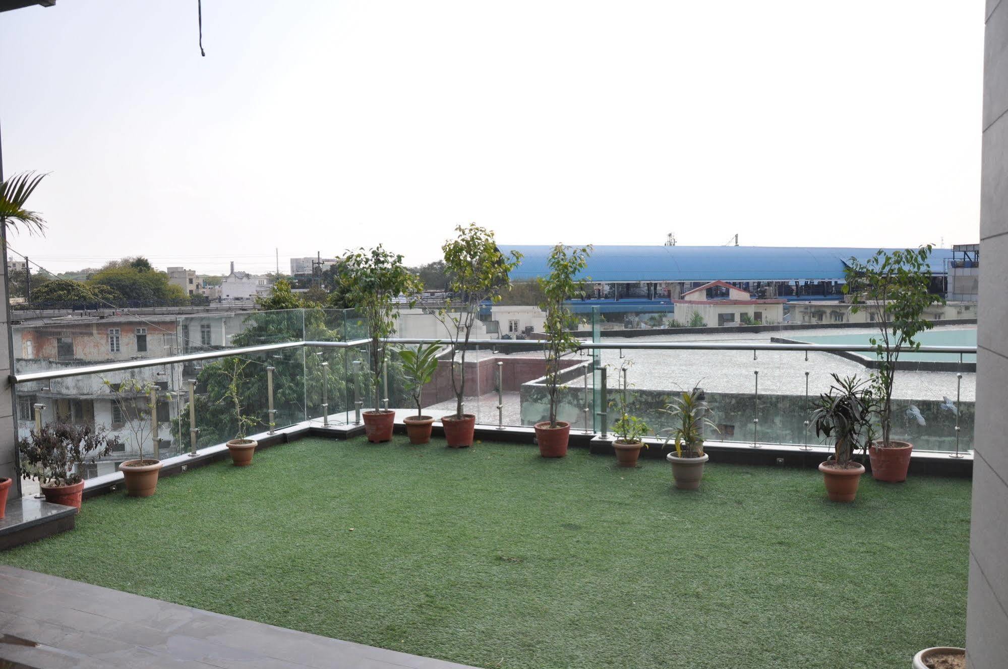 Hotel Metro View Delhi  Eksteriør billede