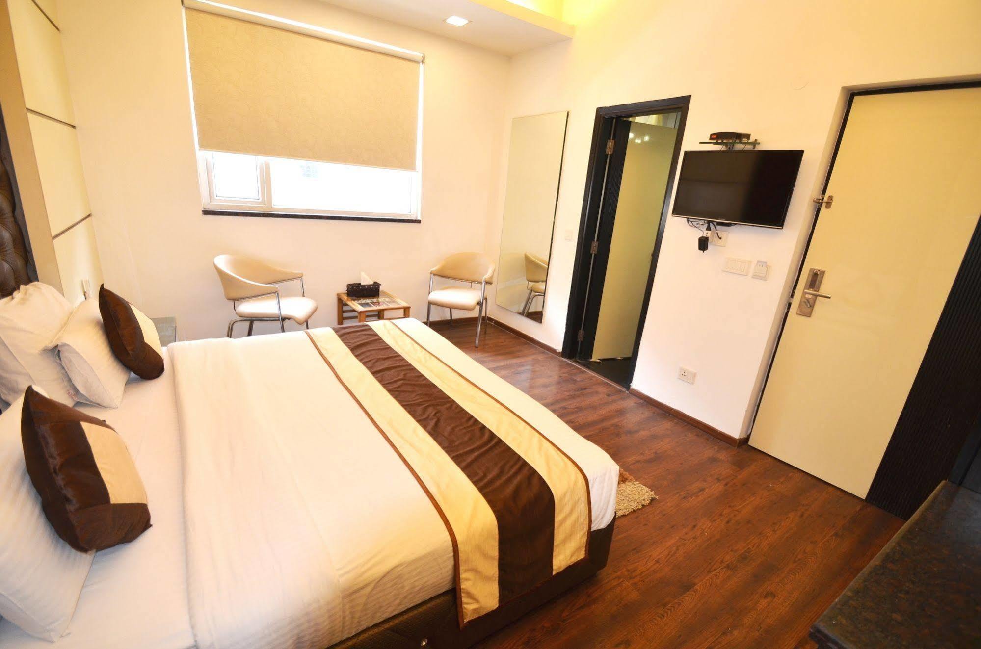 Hotel Metro View Delhi  Eksteriør billede