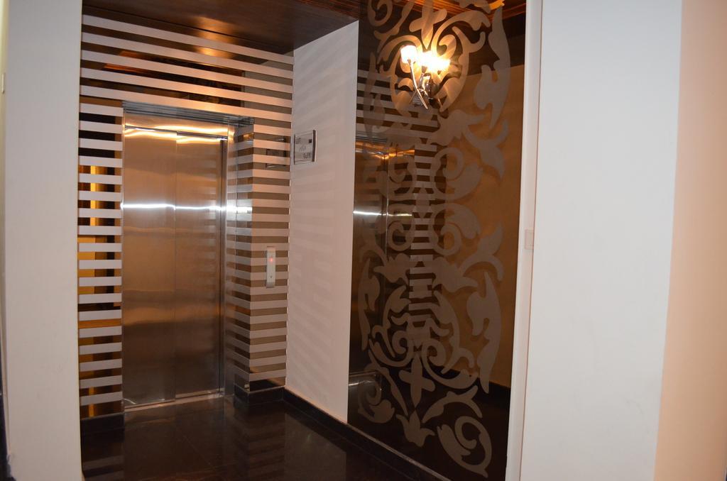 Hotel Metro View Delhi  Eksteriør billede
